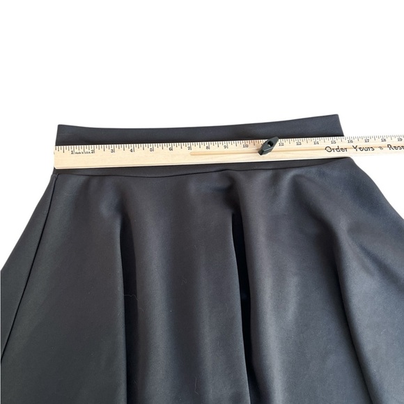 By Johnny Women’s Skirt Black Stretch Pull On Pleated Flowy A Line Size XL - Picture 5 of 7
